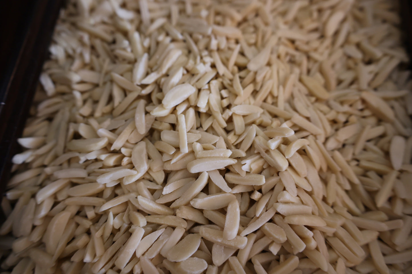 Raw slivered Almonds