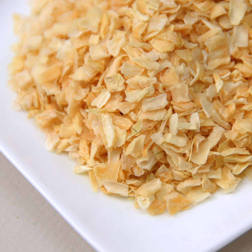 Dried Onion Flakes