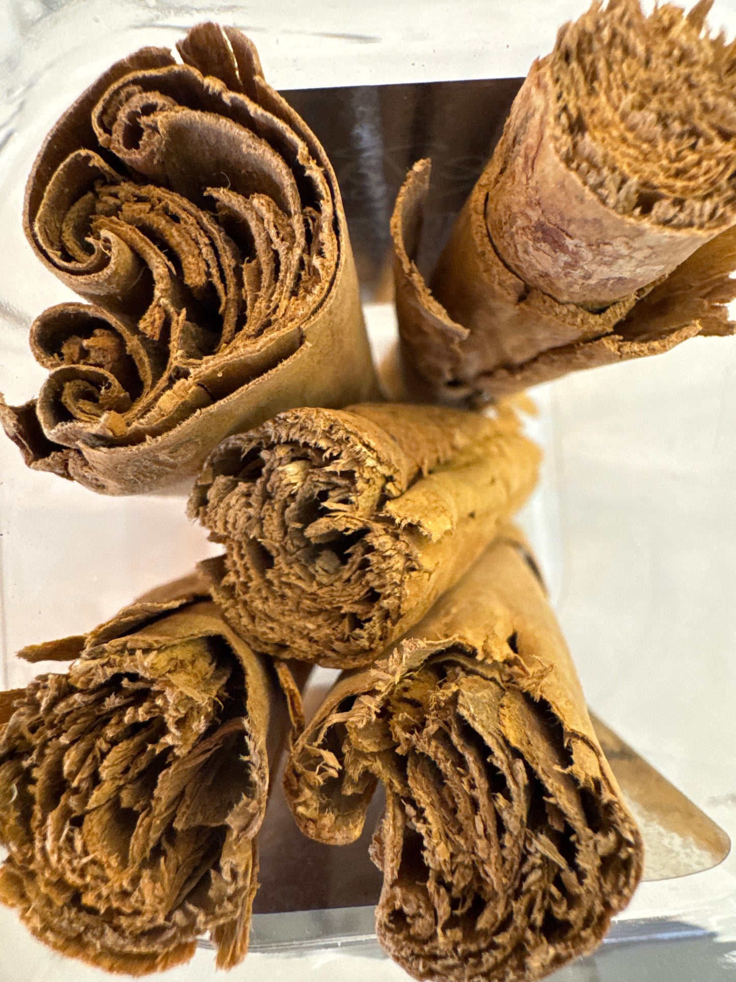 Ceylon Cinnamon Sticks - قرفة سيلاني